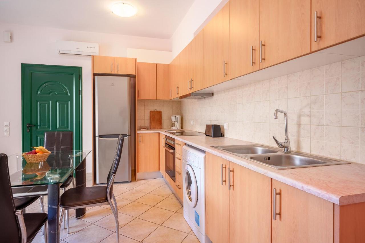 Niko'S Central Skala Apartments 外观 照片